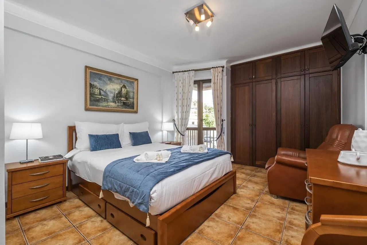 Central Lido Apartment By Madeira Sun Travel Funchal  0*, Funchal (Madeira)